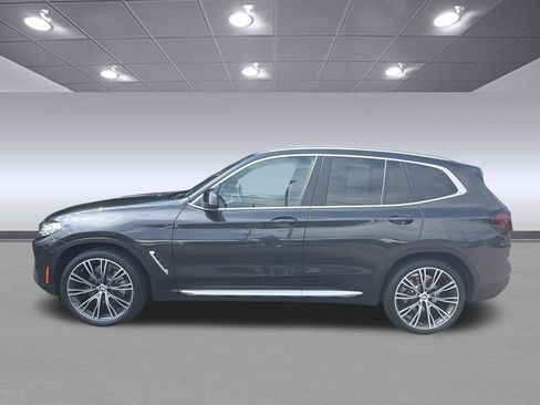 Used 2024 BMW X3 sDrive30i w/ Premium Package RWD image 10