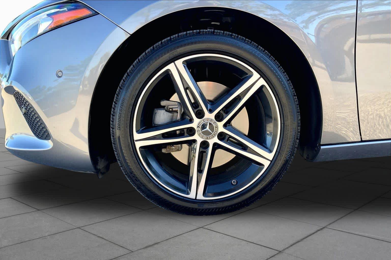 Used 2019 Mercedes-Benz A 220 4MATIC image 11