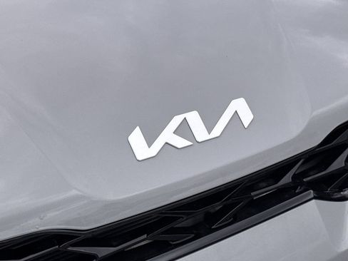 Used 2025 Kia K5 GT-Line w/ GT-Line Premium Package FWD image 9