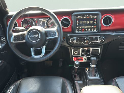 Used 2019 Jeep Wrangler Unlimited Rubicon AWD/4WD image 18