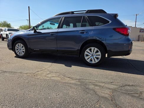 Used 2017 Subaru Outback 2.5i Premium w/ Popular Package #2 AWD/4WD image 16