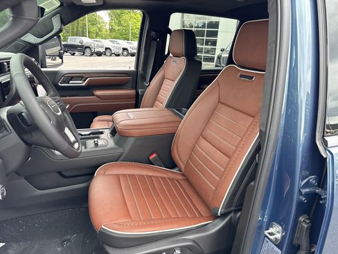 New 2025 GMC Sierra 2500 Denali Ultimate image 15