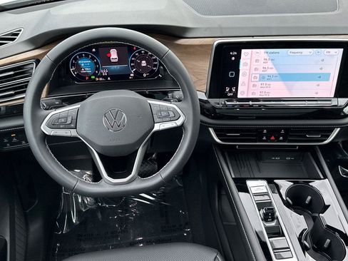 New 2026 Volkswagen Atlas SE image 13