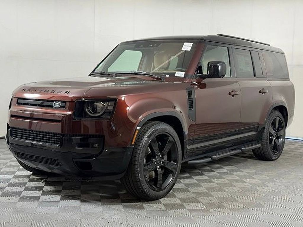 New 2026 Land Rover Defender 130 X-Dynamic SE AWD/4WD image 2