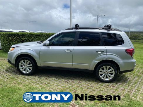 Used 2011 Subaru Forester 2.5X Premium AWD/4WD image 4