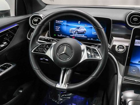 Certified 2025 Mercedes-Benz GLC 300 image 15