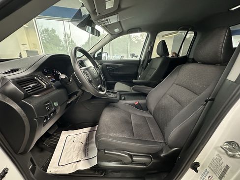 Used 2023 Honda Ridgeline Sport image 10