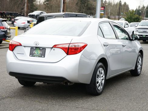 Used 2017 Toyota Corolla L image 5