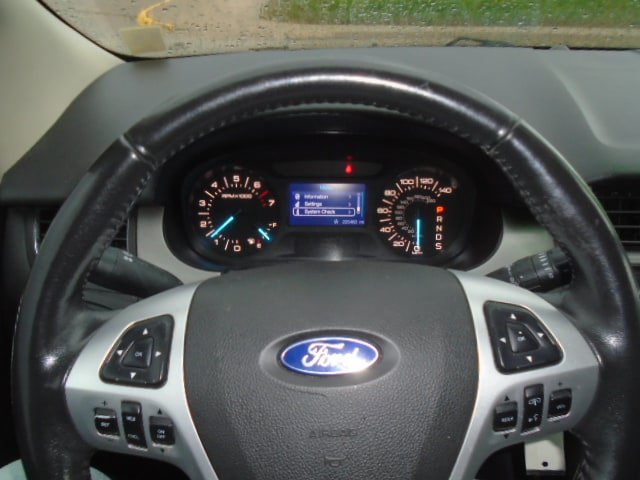 Used 2013 Ford Edge SEL AWD/4WD image 16