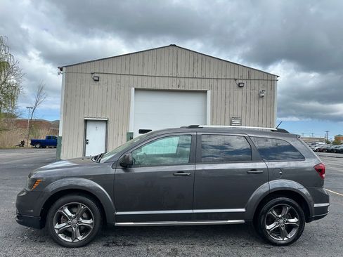 Used 2015 Dodge Journey Crossroad w/ Driver Convenience Group AWD/4WD image 9