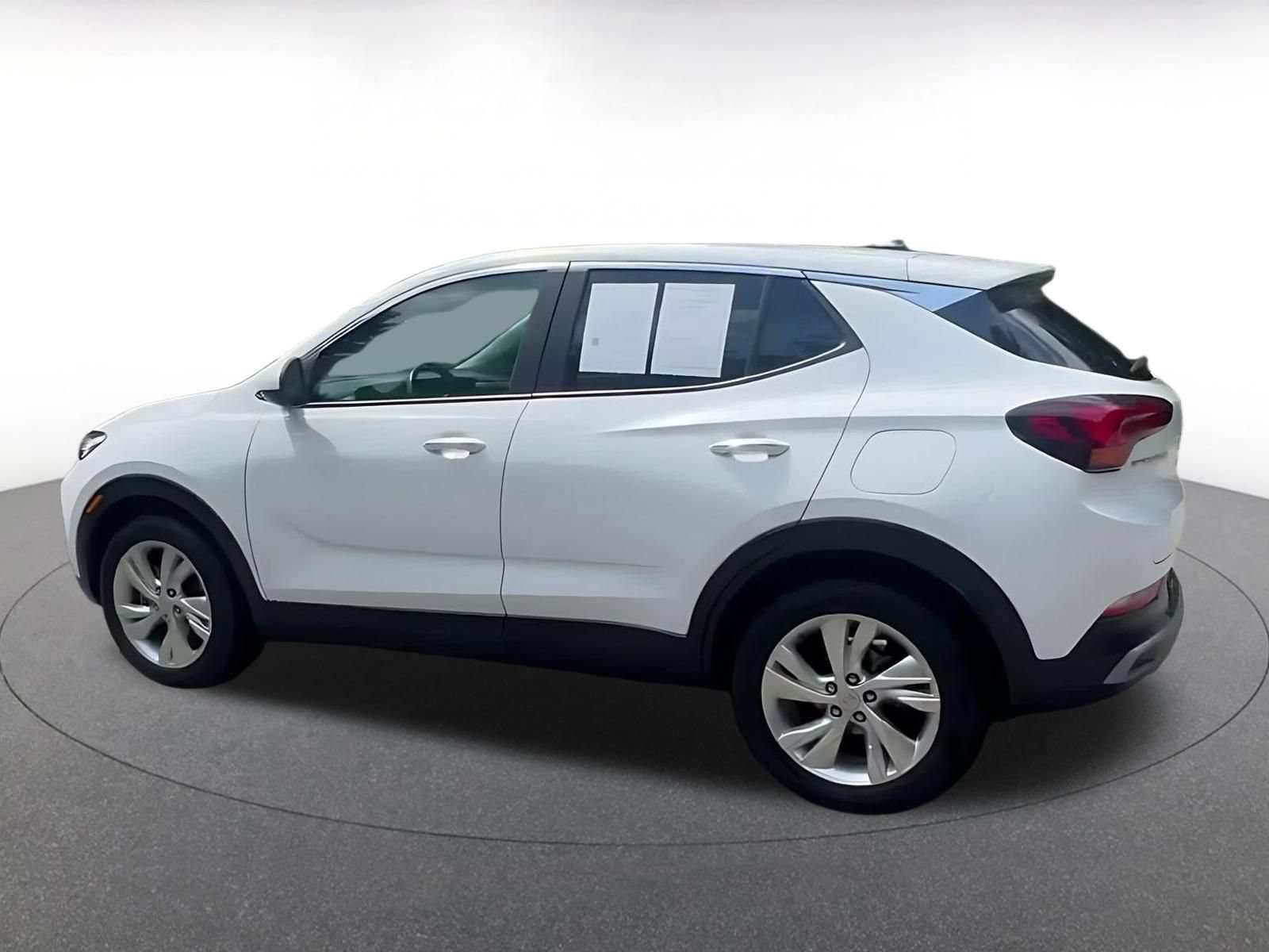 Used 2025 Buick Encore GX Preferred FWD image 9