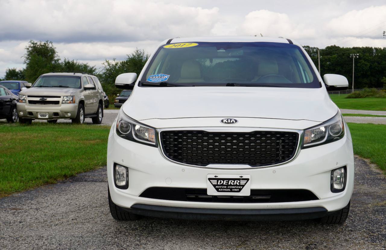 Used 2017 Kia Sedona EX FWD image 3