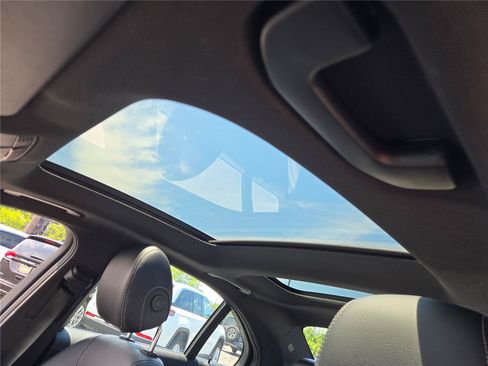 Used 2016 Mercedes-Benz C 300 4MATIC Sedan image 27