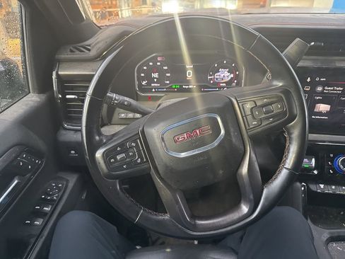 Used 2025 GMC Sierra 2500 AT4 w/ AT4 Premium Plus Package AWD/4WD image 10
