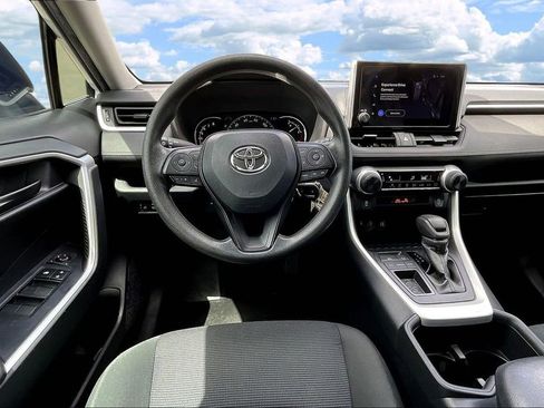 Used 2024 Toyota RAV4 LE image 10