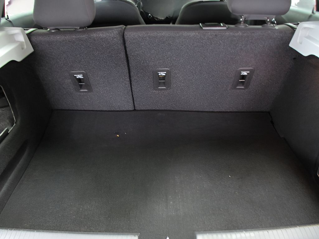 Used 2019 Chevrolet Cruze LT FWD image 18