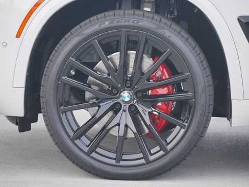 New 2026 BMW X5 sDrive40i w/ M Sport Package image 5
