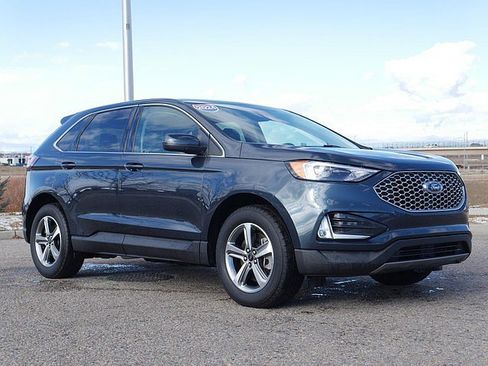 Used 2024 Ford Edge SEL w/ Convenience Package image 7