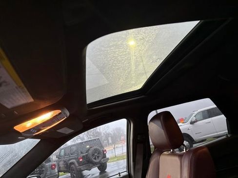 Used 2024 Dodge Durango R/T image 27