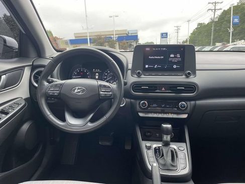 Certified 2022 Hyundai Kona SEL w/ Convenience Package FWD image 14