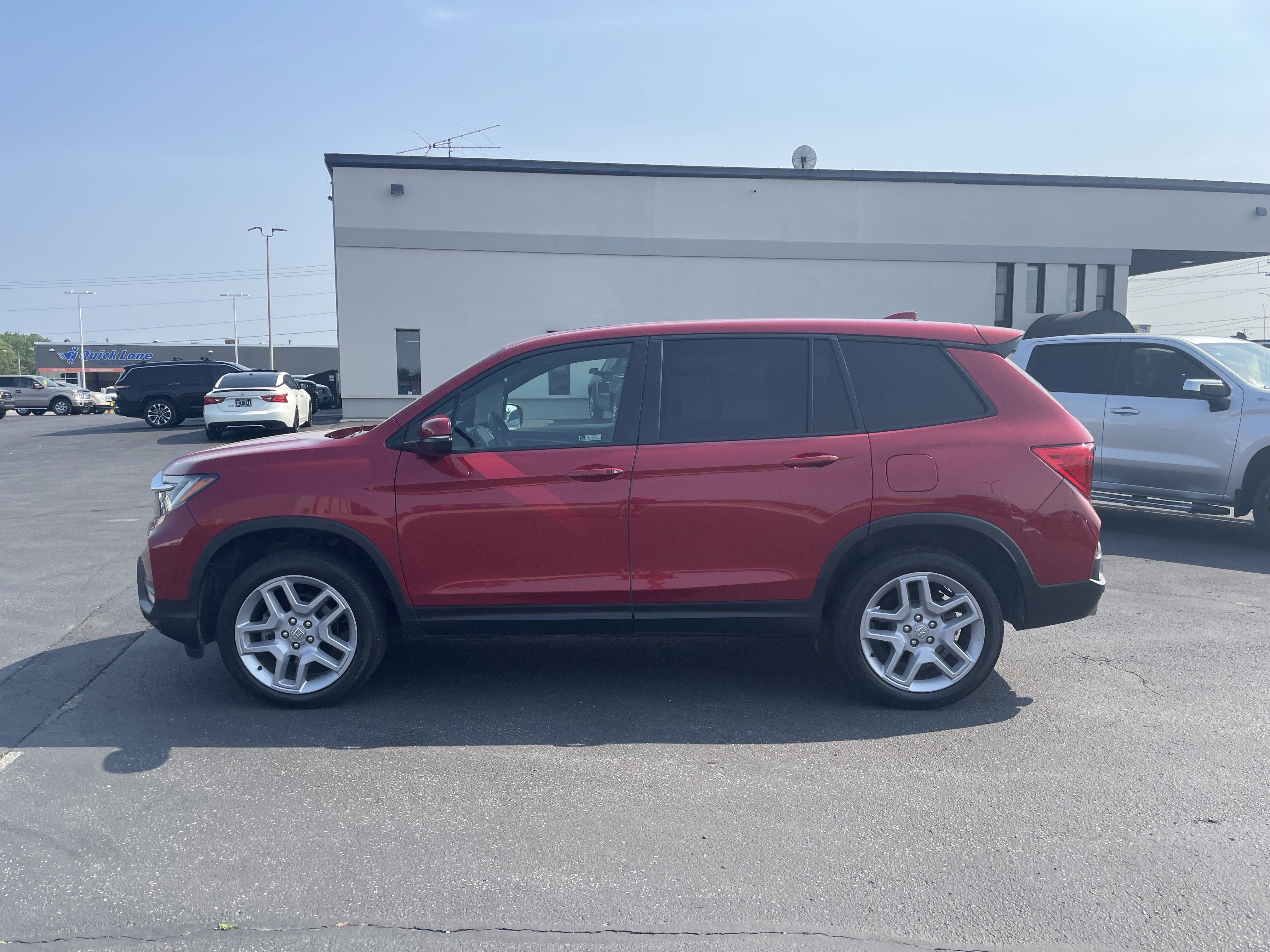Used 2024 Honda Passport EX-L image 5
