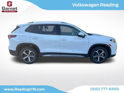 Used 2026 Volkswagen Tiguan SE AWD/4WD image 6