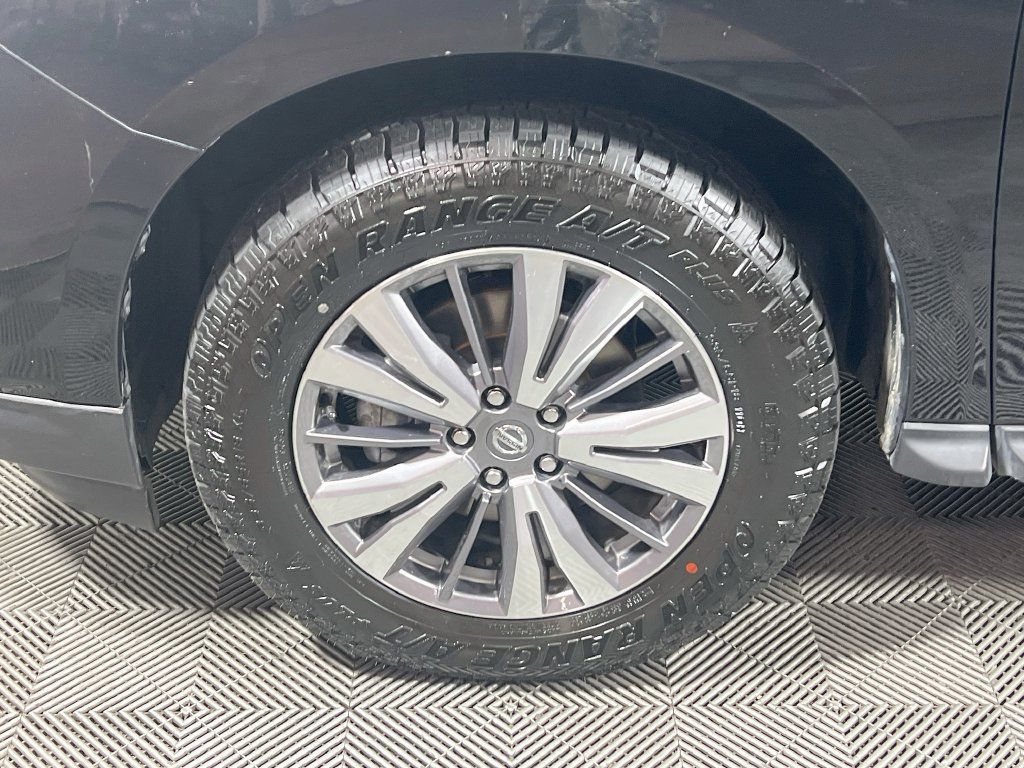 Used 2019 Nissan Pathfinder SL AWD/4WD image 29