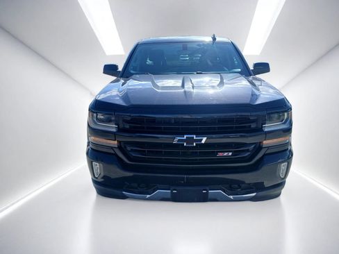 Used 2018 Chevrolet Silverado 1500 LT w/ All Star Edition AWD/4WD image 3