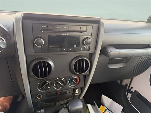 Used 2010 Jeep Wrangler Unlimited Sport image 14