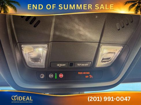 Used 2022 Chevrolet Traverse LS FWD image 28