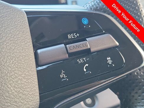 Used 2025 Nissan Ariya AWD image 6