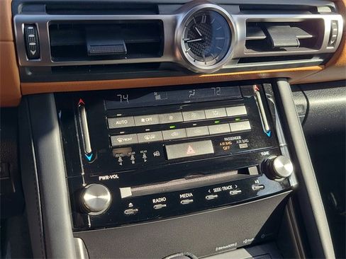 Used 2022 Lexus IS 300 300 image 32