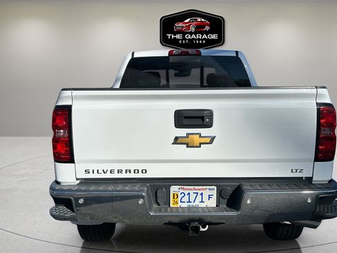 Used 2015 Chevrolet Silverado 1500 LTZ Z71 w/ LTZ Plus Package image 4