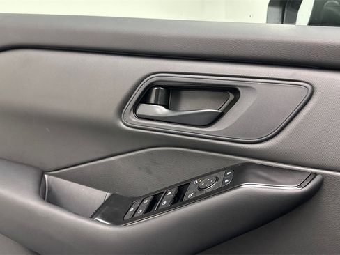 New 2026 Nissan Rogue S image 15