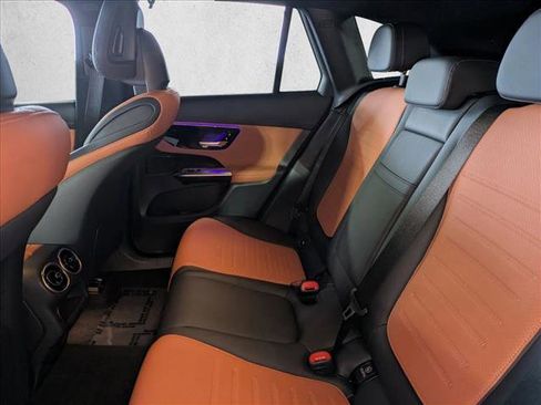 Certified 2025 Mercedes-Benz GLC 300 image 20