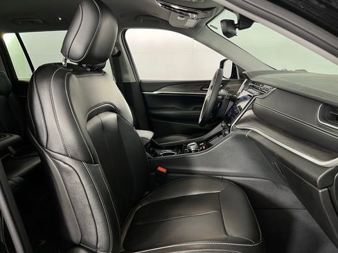 Used 2023 Jeep Grand Cherokee L Limited w/ Trailer Tow Group (B) image 36