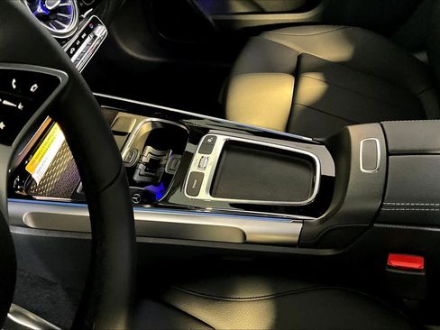 New 2026 Mercedes-Benz GLB 250 4MATIC image 10