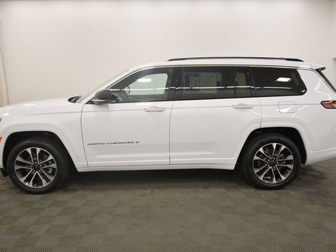 Used 2023 Jeep Grand Cherokee L Overland image 4