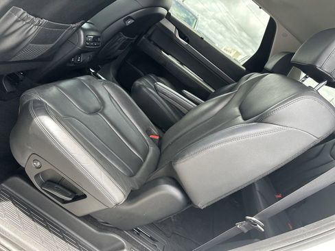 Used 2022 Hyundai Palisade SEL w/ Premium Package FWD image 23