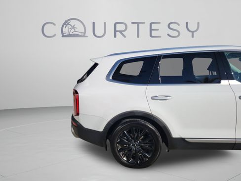 Used 2022 Kia Telluride SX w/ SX Prestige Package AWD/4WD image 32