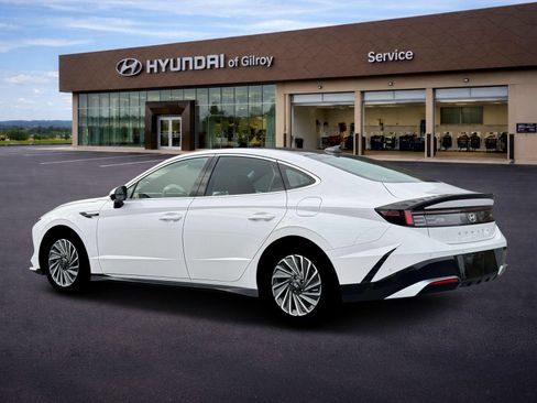 New 2026 Hyundai Sonata Limited FWD image 4