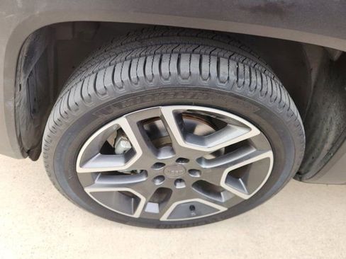 Used 2020 Jeep Renegade Sport image 8