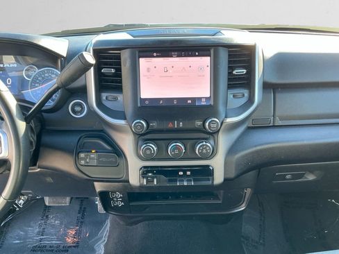 Used 2024 RAM 2500 Big Horn AWD/4WD image 11
