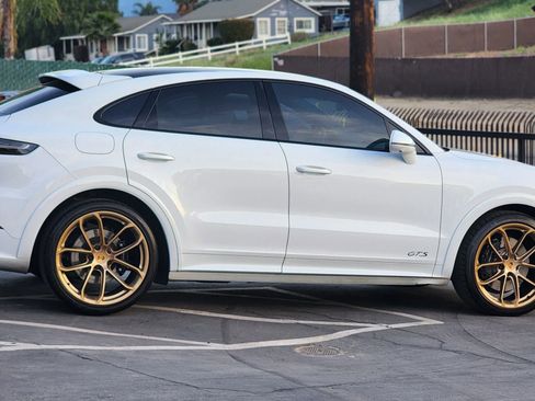 Used 2023 Porsche Cayenne GTS AWD/4WD image 4
