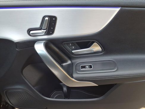 Used 2025 Mercedes-Benz CLA 250 image 23