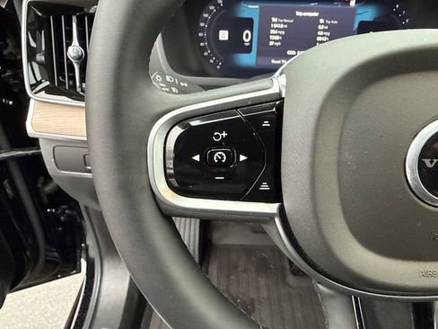 Used 2026 Volvo XC90 B6 Ultra w/ Protection Package image 15