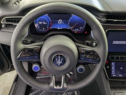 New 2025 Maserati Grecale Modena image 21