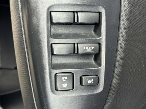 Used 2024 Mitsubishi Mirage ES image 27