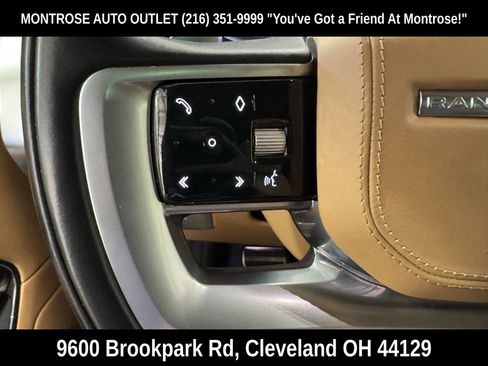 Used 2022 Land Rover Range Rover Long Wheelbase SE image 18