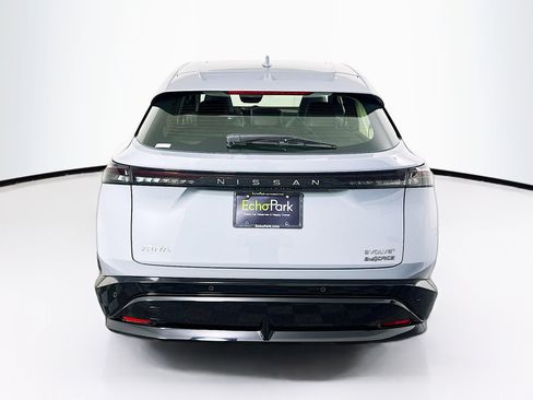 Used 2024 Nissan Ariya AWD image 7